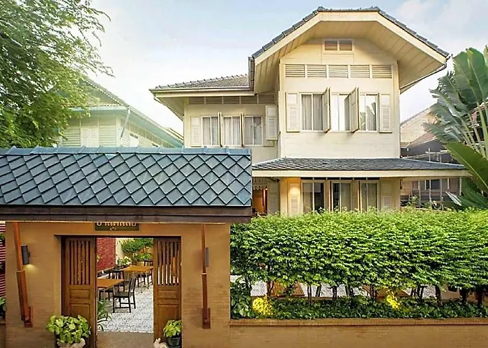 Baan Dinso ホステル